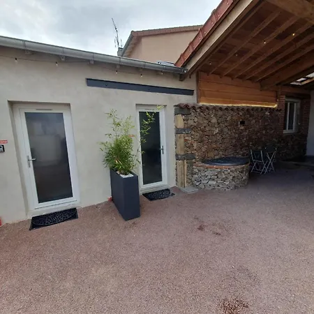 Le Boheme, Sauna & Spa Riorges Exterior foto